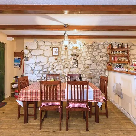 Stonebliss Hébergement de vacances Tučepi